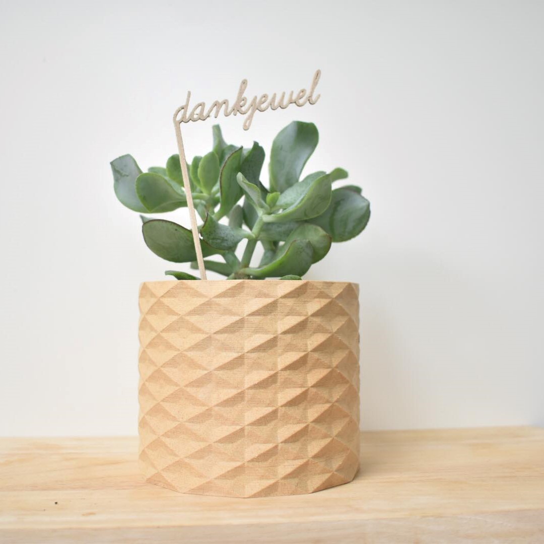 houten stok caketopper woodfilament cake taarttopper stokje gepersonaliseerd liefs boodschap bloemetje gefeliciteerd dankjewel geschenk cadeau persoonlijk woodies3D 3Dprinted 3D printable