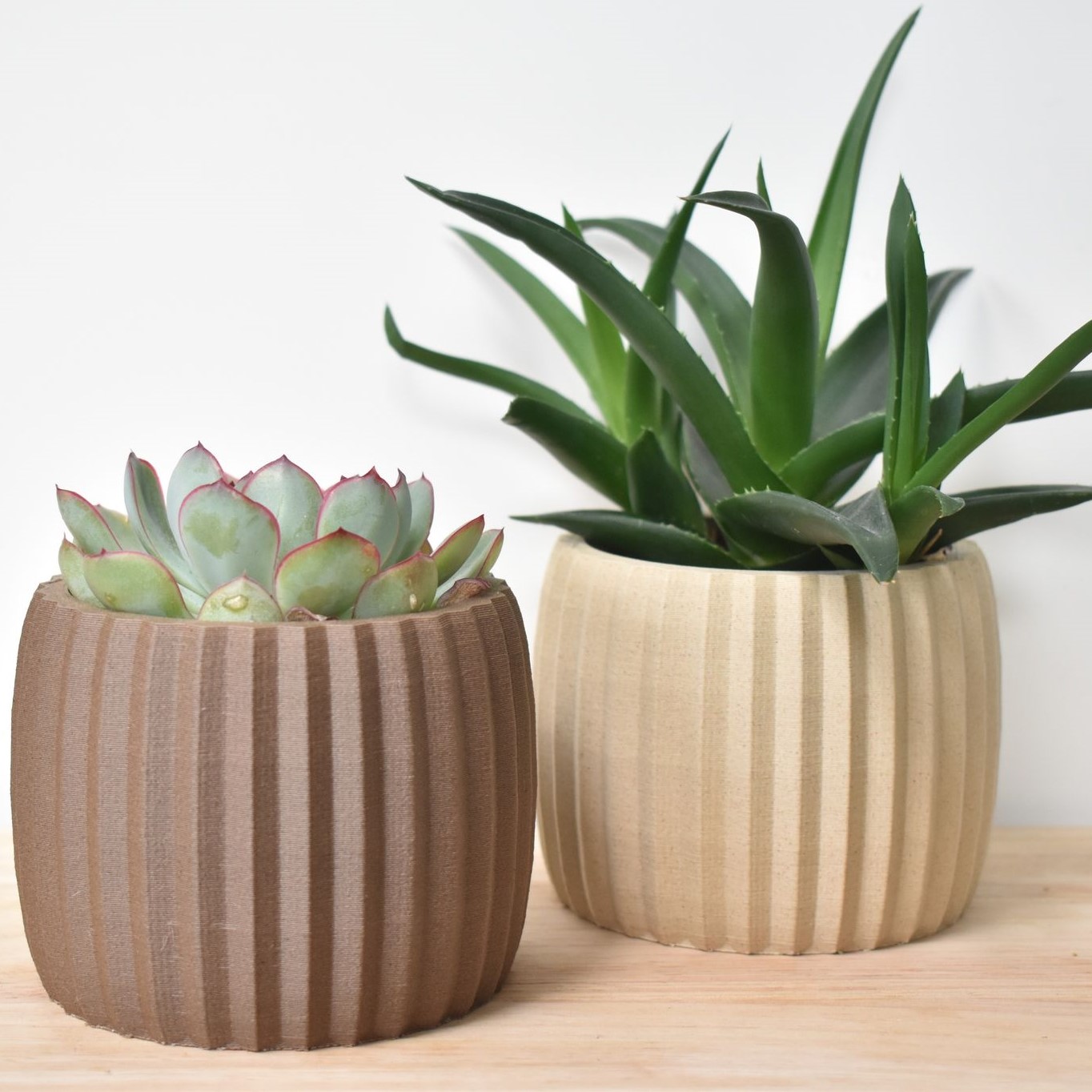 bloempotten bloempotje hout groen rood eik houtfilament woodfilament 3D 3Dprintable 3D-geprint 3D printing