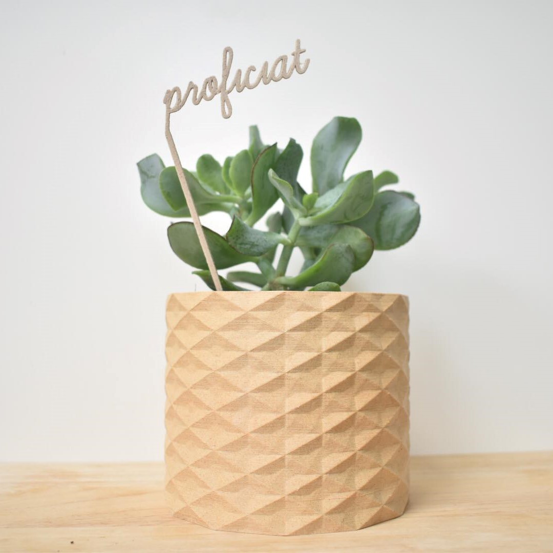 houten stok caketopper woodfilament cake taarttopper stokje gepersonaliseerd liefs boodschap bloemetje gefeliciteerd dankjewel geschenk cadeau persoonlijk woodies3D 3Dprinted 3D printable